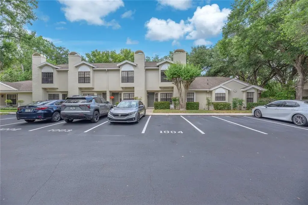 Property for sale at 5100 BURCHETTE ROAD UNIT 1004, TAMPA, FL, 33647