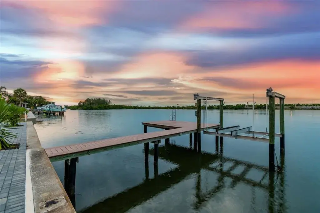 Property for sale at 5811 MARINER STREET, TAMPA, FL, 33609