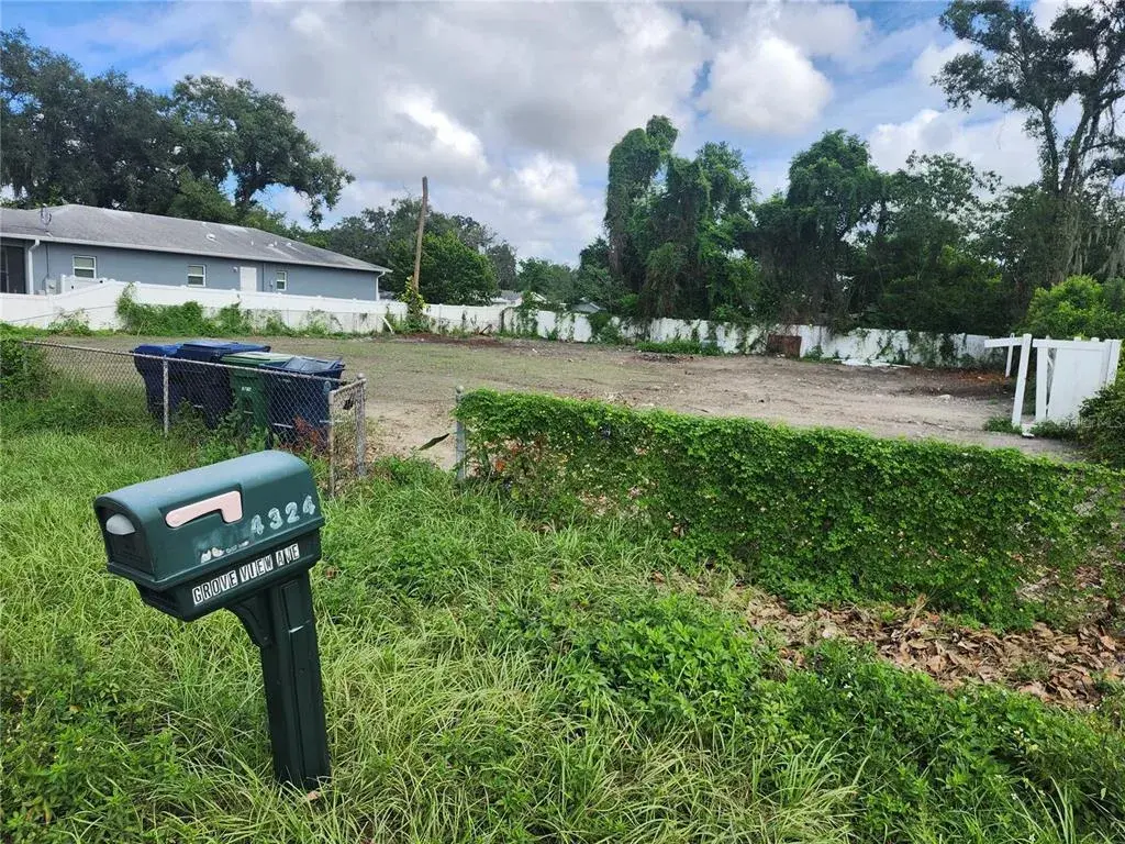 Property for sale at 4324 E GROVE VIEW AVENUE, TAMPA, FL, 33617
