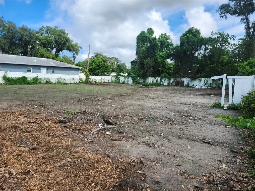 Property for sale at 4324 E GROVE VIEW AVENUE, TAMPA, FL, 33617