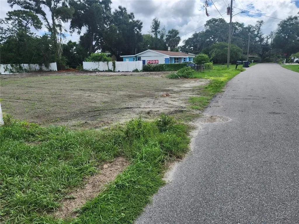 Property for sale at 4324 E GROVE VIEW AVENUE, TAMPA, FL, 33617