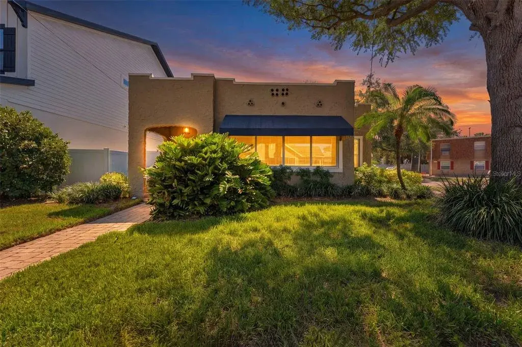 Property for sale at 1618 S ARRAWANA AVENUE, TAMPA, FL, 33629
