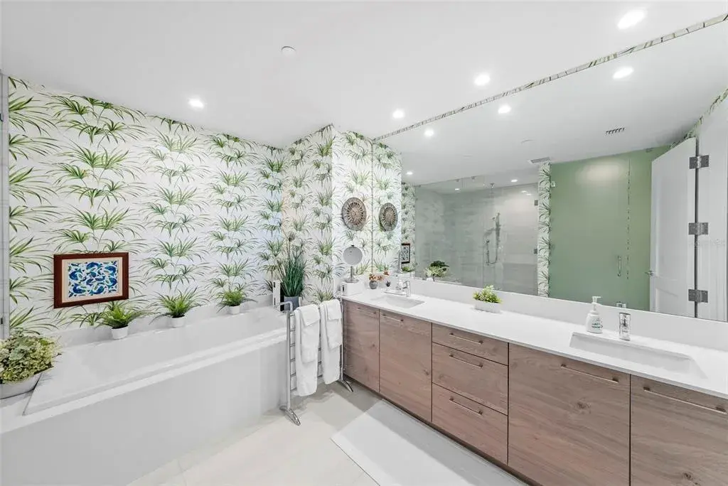 Property for sale at 2103 BAYSHORE BOULEVARD UNIT 703, TAMPA, FL, 33606