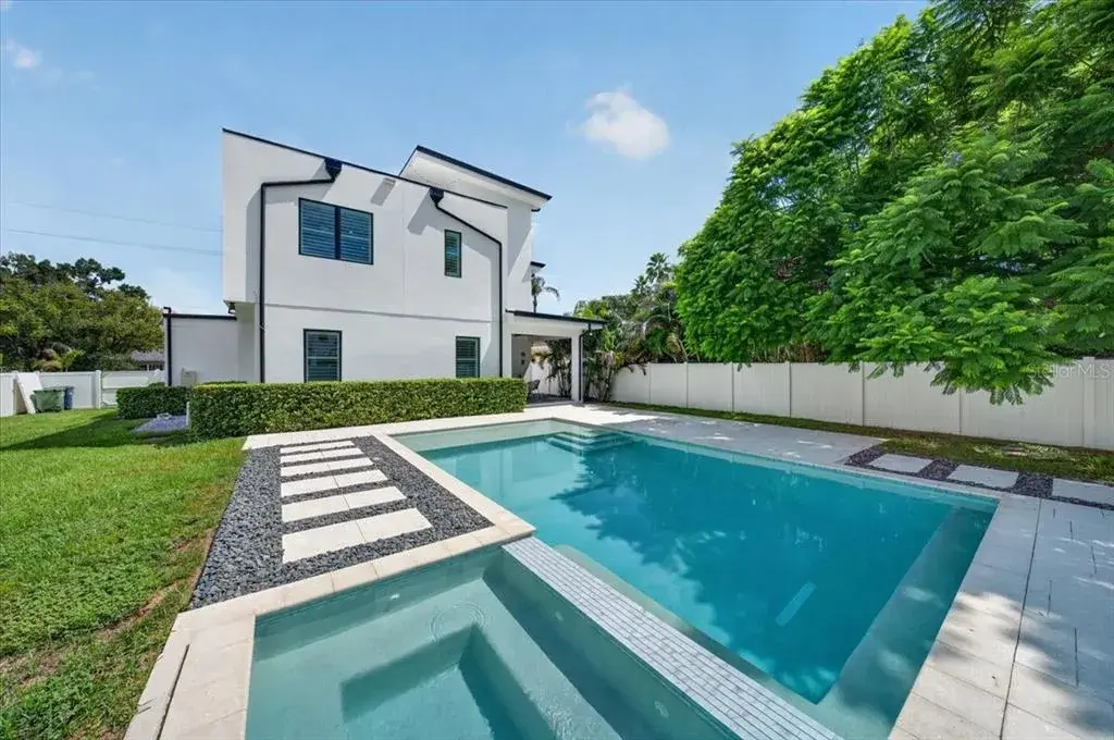 Property for sale at 1308 W PLYMOUTH STREET, TAMPA, FL, 33603