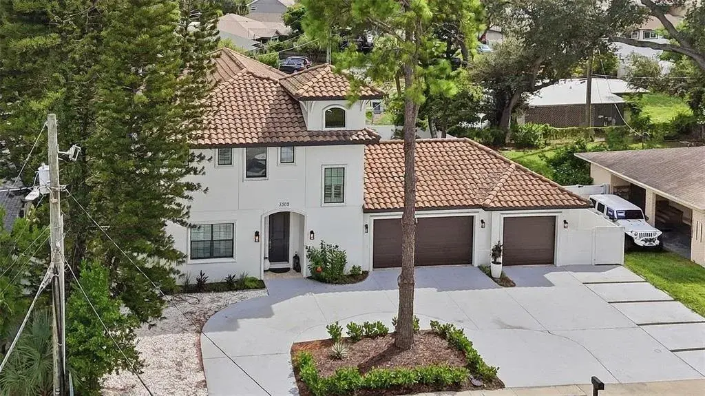 Property for sale at 3508 W EUCLID AVENUE, TAMPA, FL, 33629