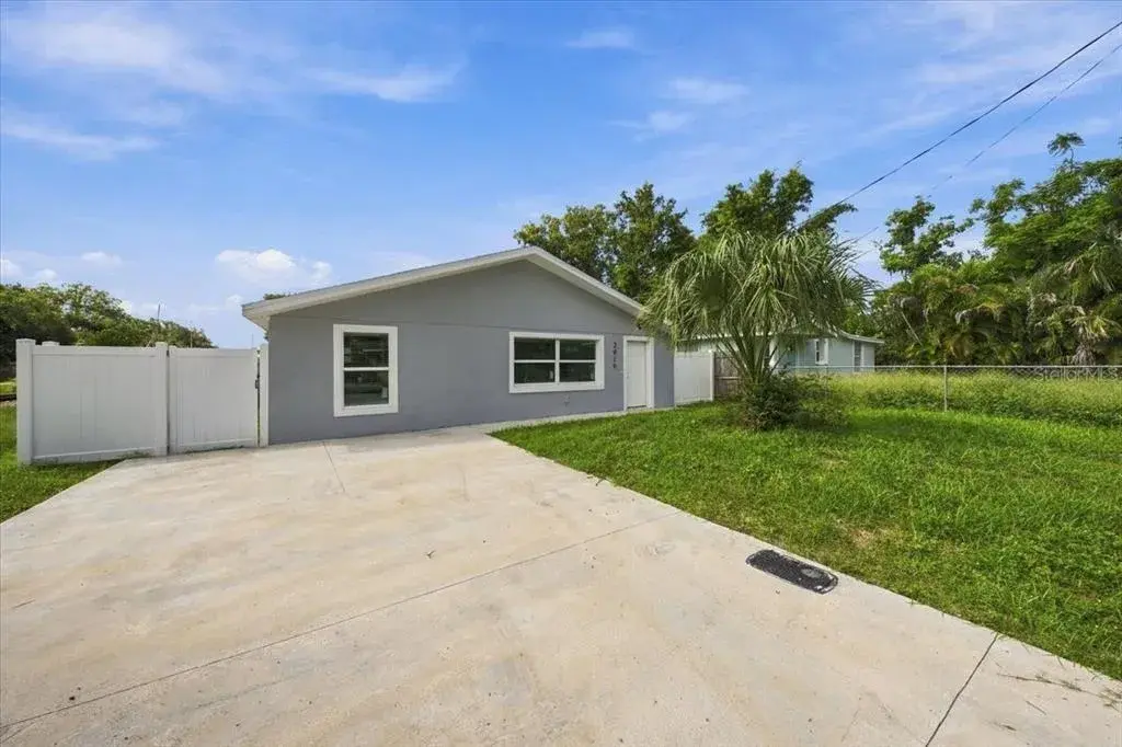 Property for sale at 2919 E 19TH AVENUE, TAMPA, FL, 33605