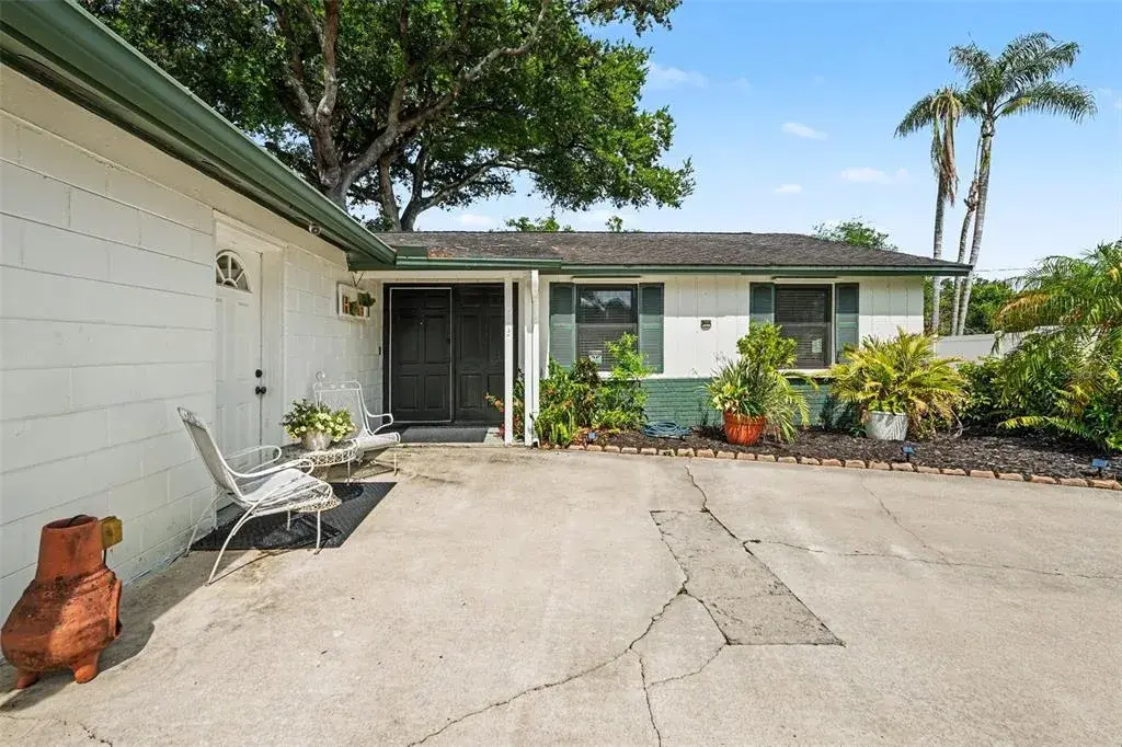 Property for sale at 8115 N OLA AVENUE, TAMPA, FL, 33604