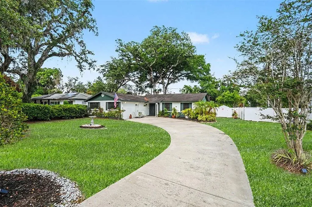 Property for sale at 8115 N OLA AVENUE, TAMPA, FL, 33604