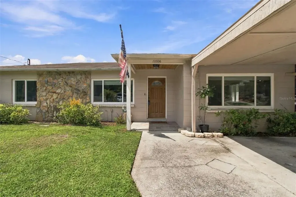 Property for sale at 11006 N OAKLEAF AVENUE, TAMPA, FL, 33612