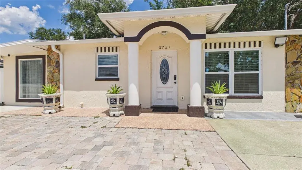 Property for sale at 8721 N ORANGEVIEW AVENUE, TAMPA, FL, 33617