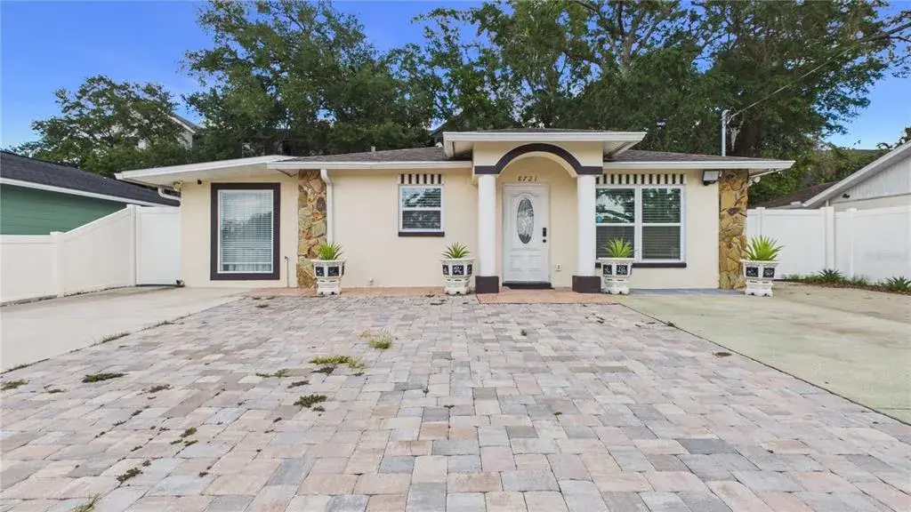 Property for sale at 8721 N ORANGEVIEW AVENUE, TAMPA, FL, 33617