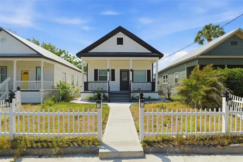 Property for sale at 2120 W NASSAU STREET, TAMPA, FL, 33607