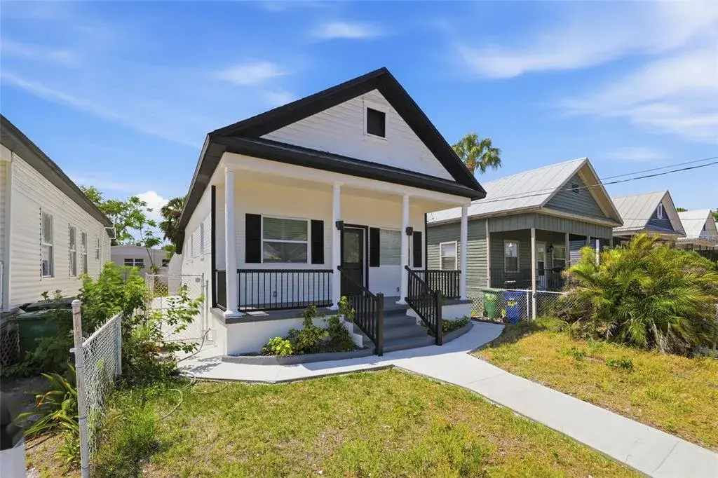 Property for sale at 2120 W NASSAU STREET, TAMPA, FL, 33607