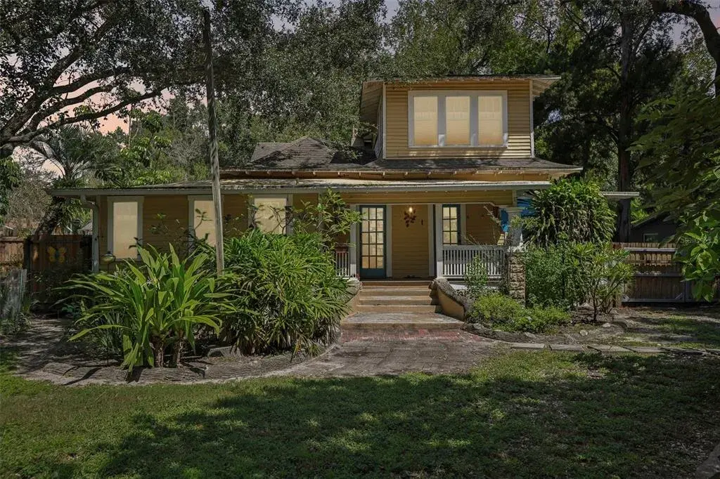 Property for sale at 204 W THOMAS STREET, TAMPA, FL, 33604