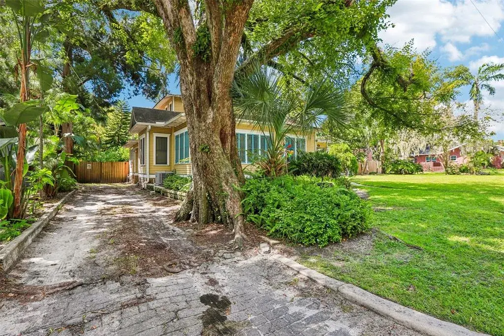Property for sale at 204 W THOMAS STREET, TAMPA, FL, 33604