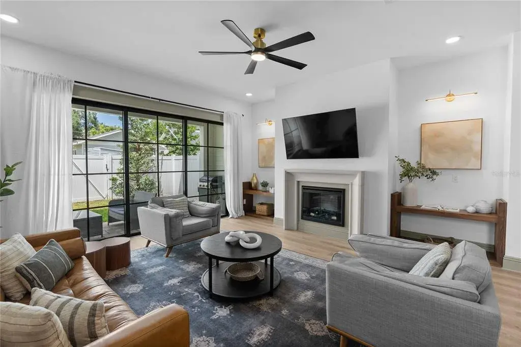 Property for sale at 417 W ROSS AVENUE UNIT 2, TAMPA, FL, 33602