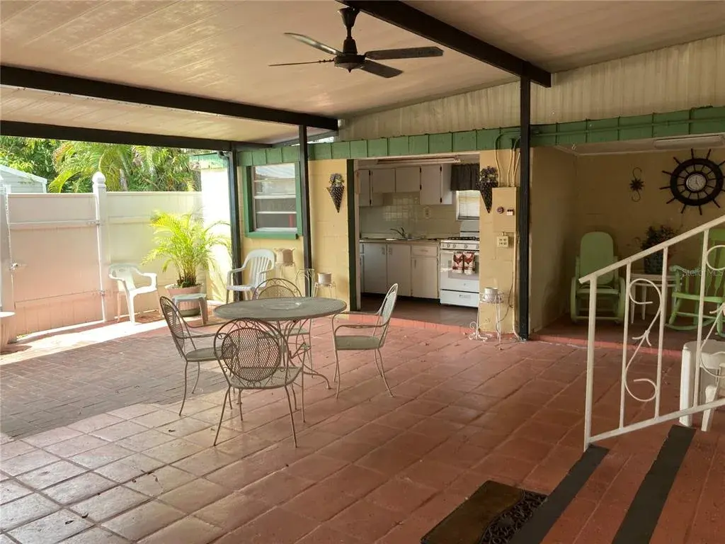 Outdoor covered patio