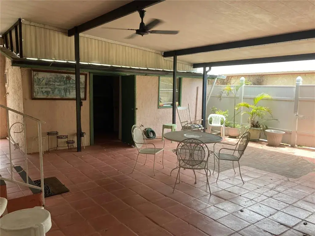 Outdoor covered patio