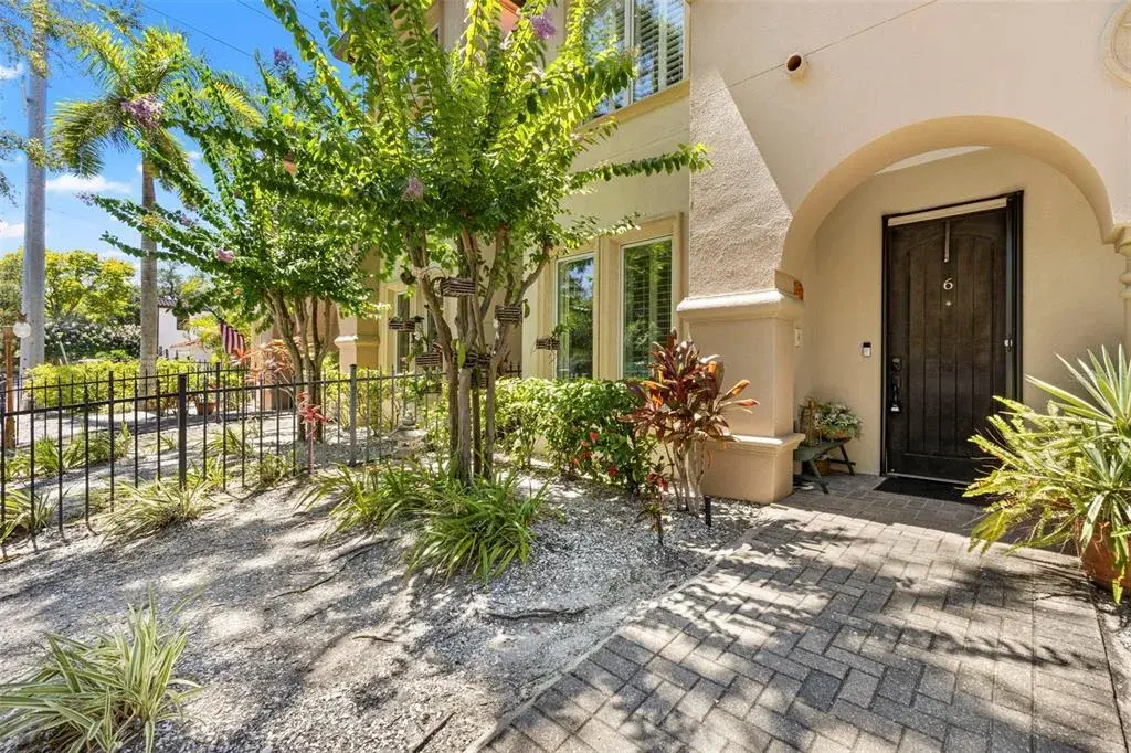 Property for sale at 3819 W DALE AVENUE UNIT 6, TAMPA, FL, 33609