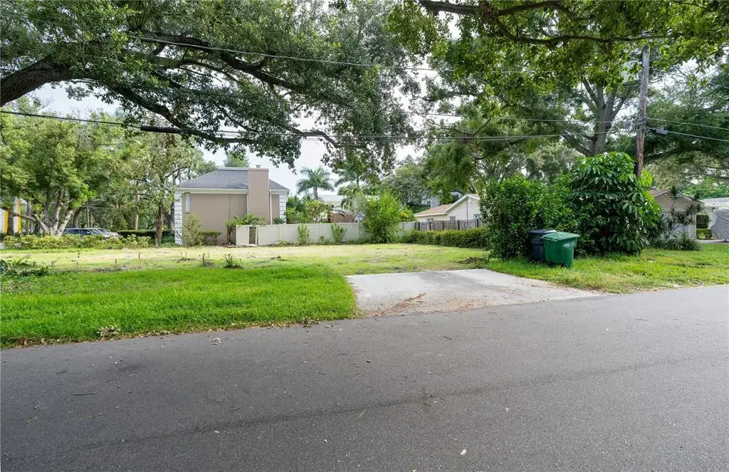 Property for sale at 2310 S HESPERIDES STREET, TAMPA, FL, 33629