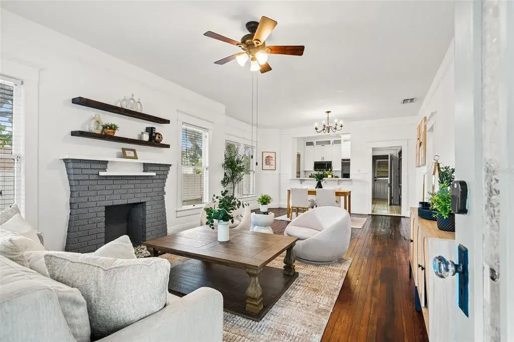 Property for sale at 102 W NORTH STREET, TAMPA, FL, 33604