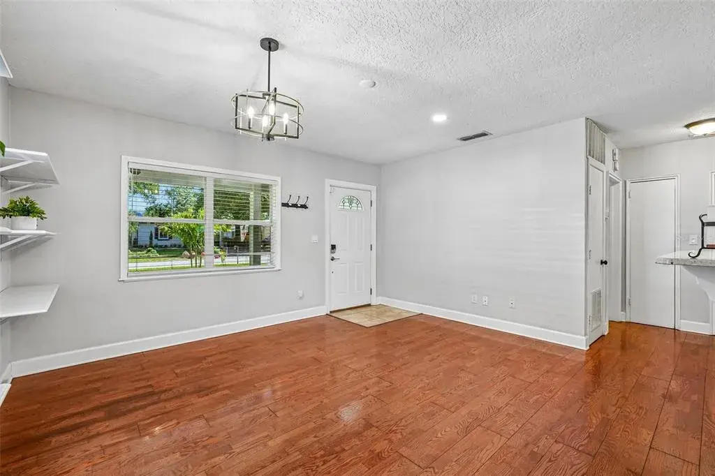 Property for sale at 3924 W BAY VIEW AVENUE, TAMPA, FL, 33611
