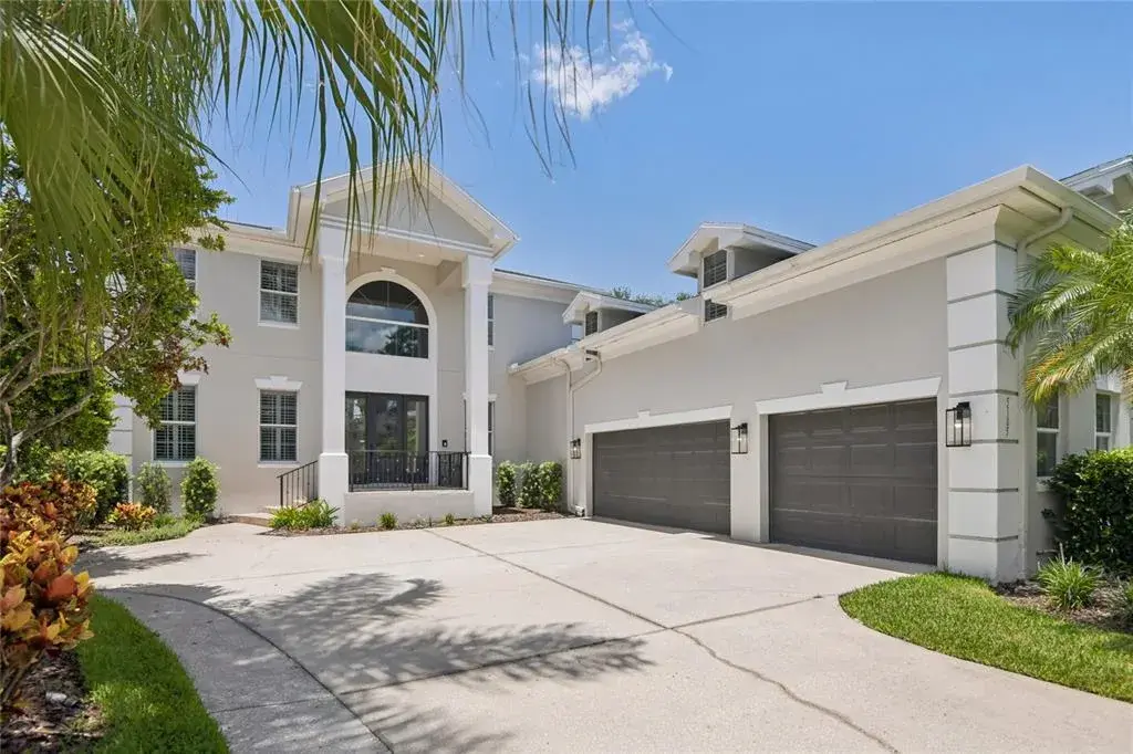 Property for sale at 5105 W NEPTUNE WAY, TAMPA, FL, 33609