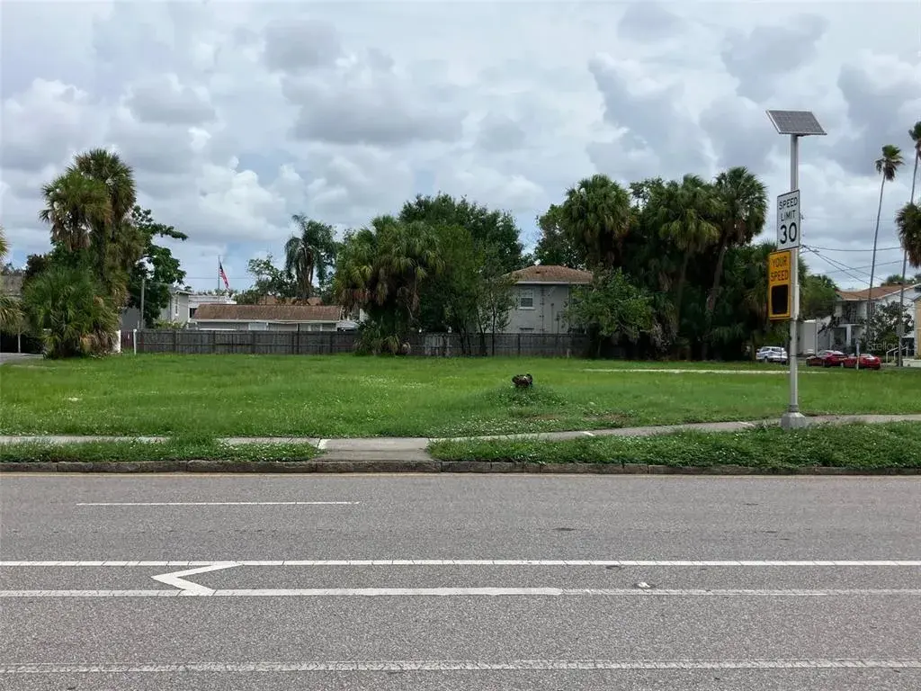 Property for sale at 2011 W PLATT STREET, TAMPA, FL, 33606