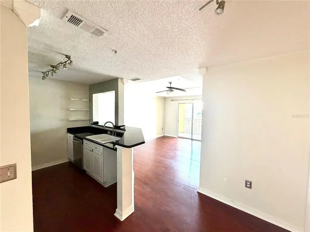 Property for sale at 18001 RICHMOND PLACE DRIVE UNIT 533, TAMPA, FL, 33647