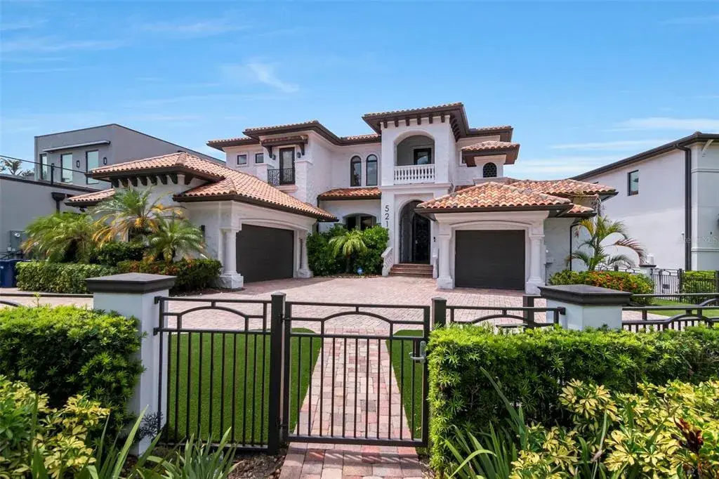 Property for sale at 5211 W NEPTUNE WAY, TAMPA, FL, 33609