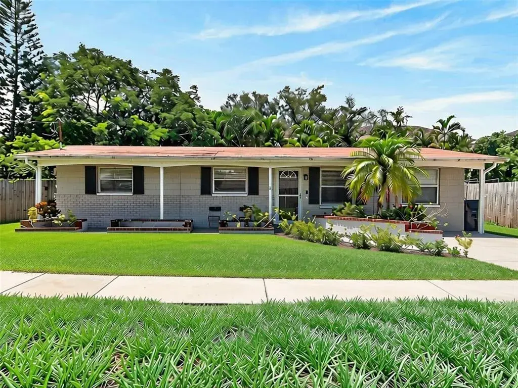 Property for sale at 4014 W LAND AVENUE, TAMPA, FL, 33616