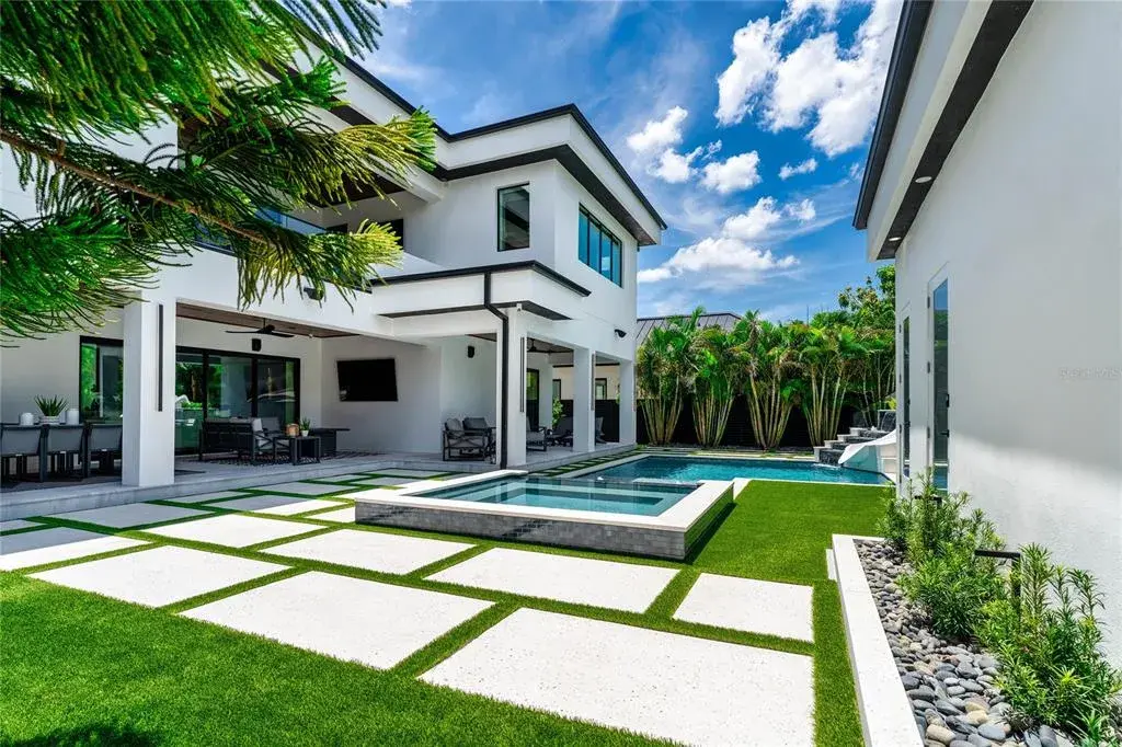 Property for sale at 5002 W POE AVENUE, TAMPA, FL, 33629