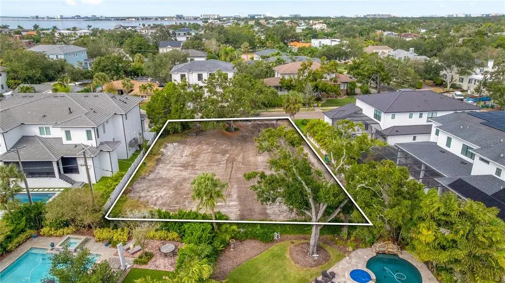 Property for sale at 5002 W POE AVENUE, TAMPA, FL, 33629