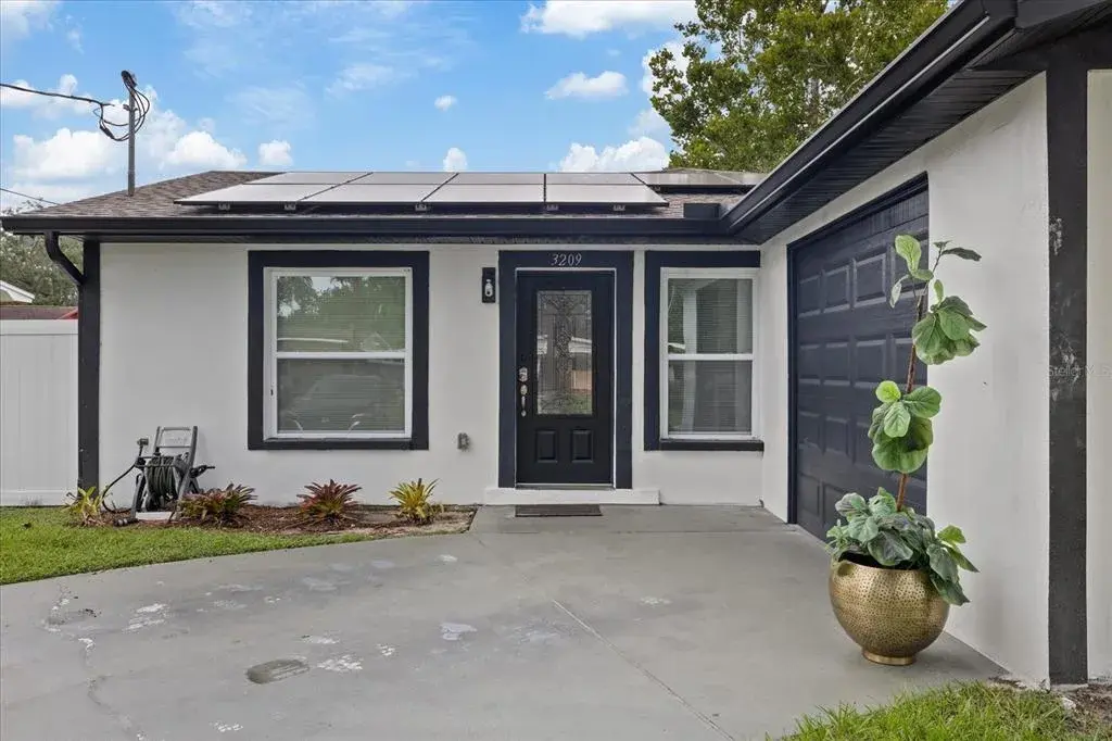 Property for sale at 3209 E HANNA AVENUE, TAMPA, FL, 33610