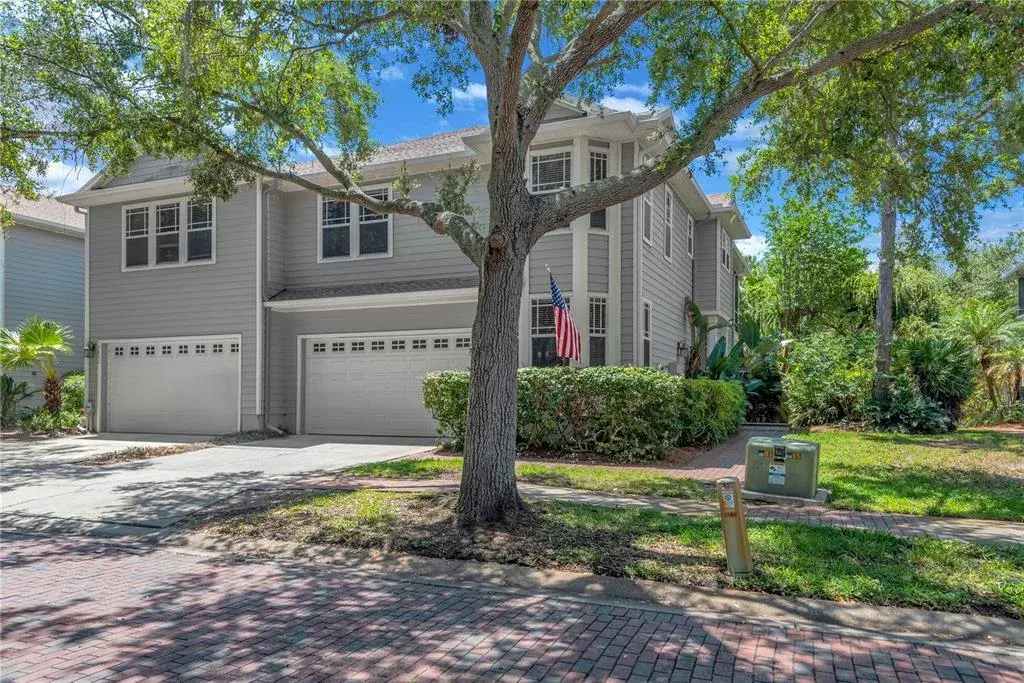Beautifully Maintained Exterior