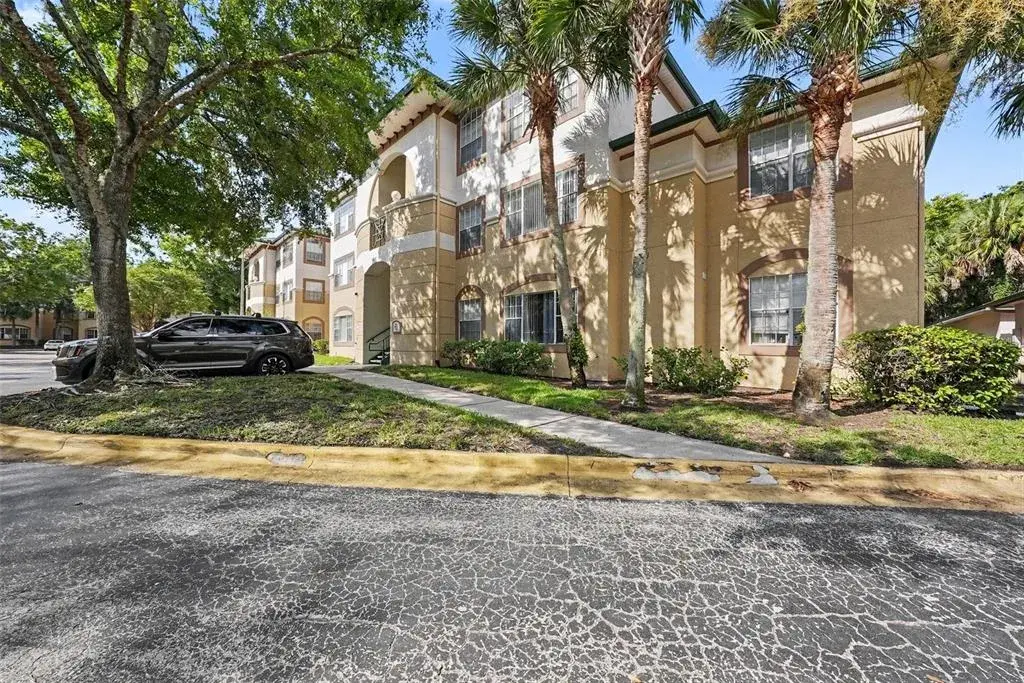 Property for sale at 17108 CARRINGTON PARK DR UNIT 722, TAMPA, FL, 33647