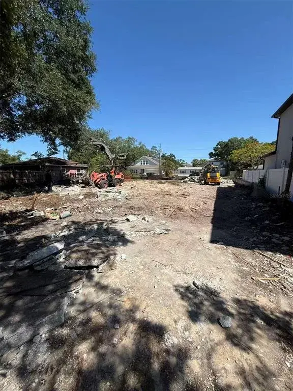 Property for sale at 3412 W ALLINE AVENUE, TAMPA, FL, 33611