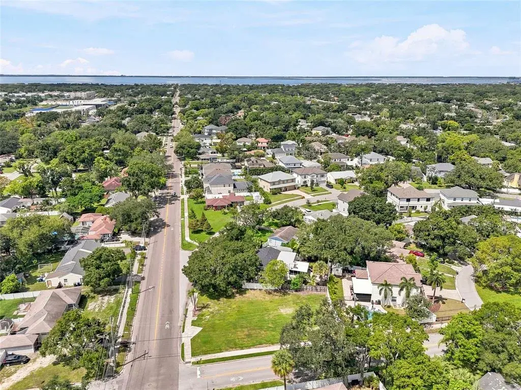 Property for sale at 3622 W TAMPA CIRCLE, TAMPA, FL, 33629