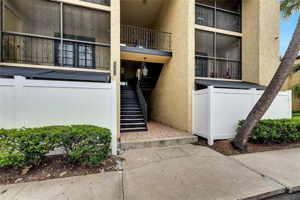 Property for sale at 5304 W KENNEDY BOULEVARD UNIT 106, TAMPA, FL, 33609