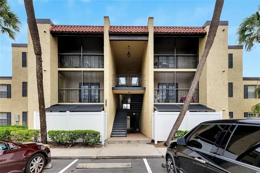Property for sale at 5304 W KENNEDY BOULEVARD UNIT 106, TAMPA, FL, 33609