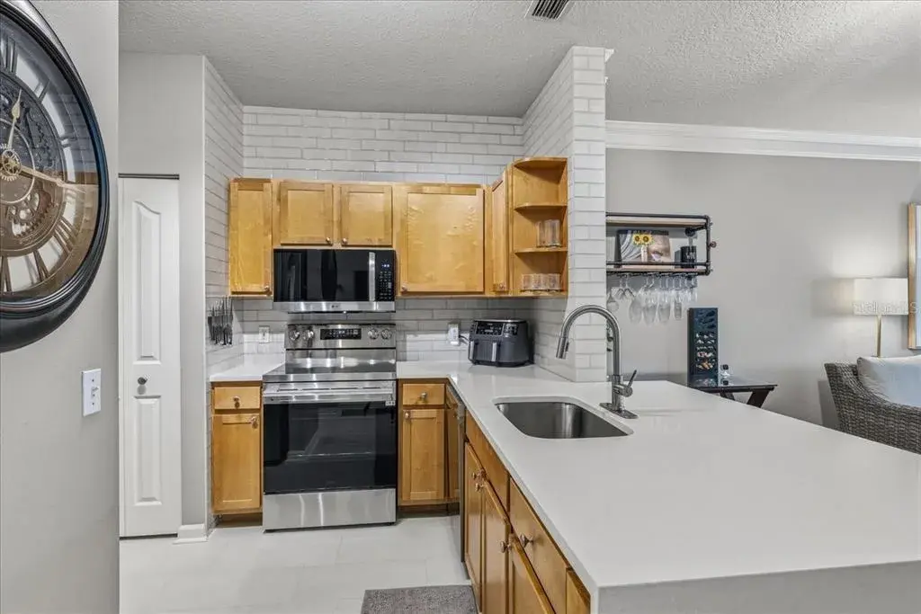 Property for sale at 4207 S DALE MABRY HIGHWAY UNIT 8308, TAMPA, FL, 33611