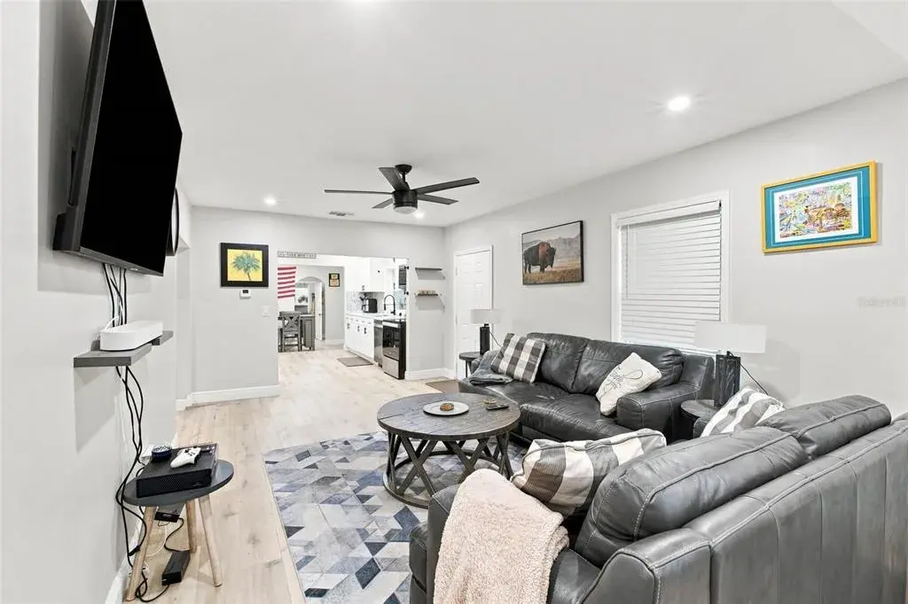 Property for sale at 1913 E HANNA AVENUE, TAMPA, FL, 33610