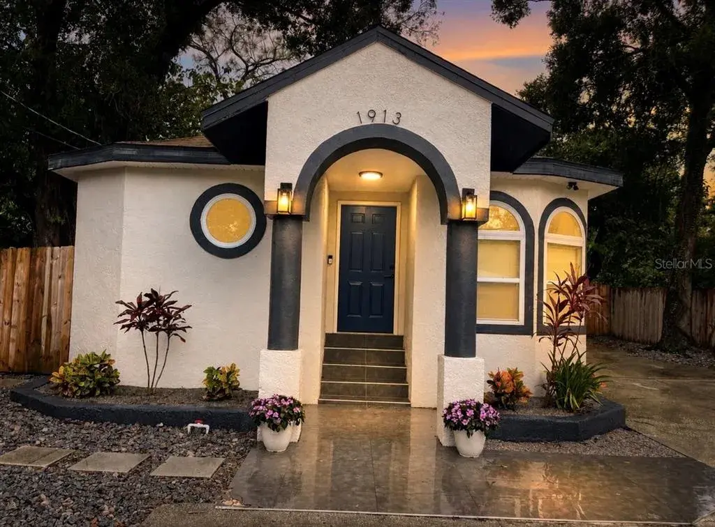 Property for sale at 1913 E HANNA AVENUE, TAMPA, FL, 33610