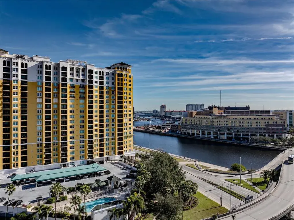Property for sale at 345 BAYSHORE BOULEVARD UNIT 1203, TAMPA, FL, 33606