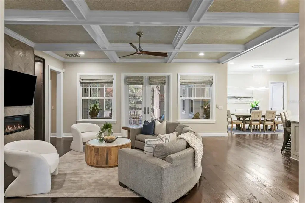 Property for sale at 5016 W EVELYN DRIVE, TAMPA, FL, 33609