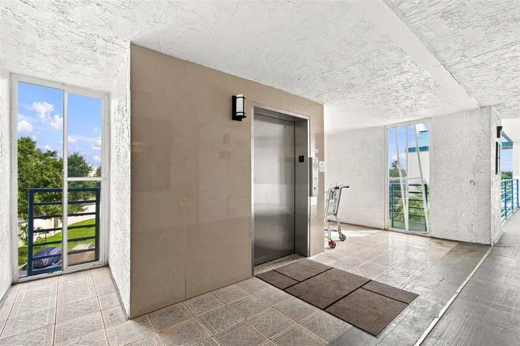 Property for sale at 2424 W TAMPA BAY BOULEVARD UNIT L404, TAMPA, FL, 33607