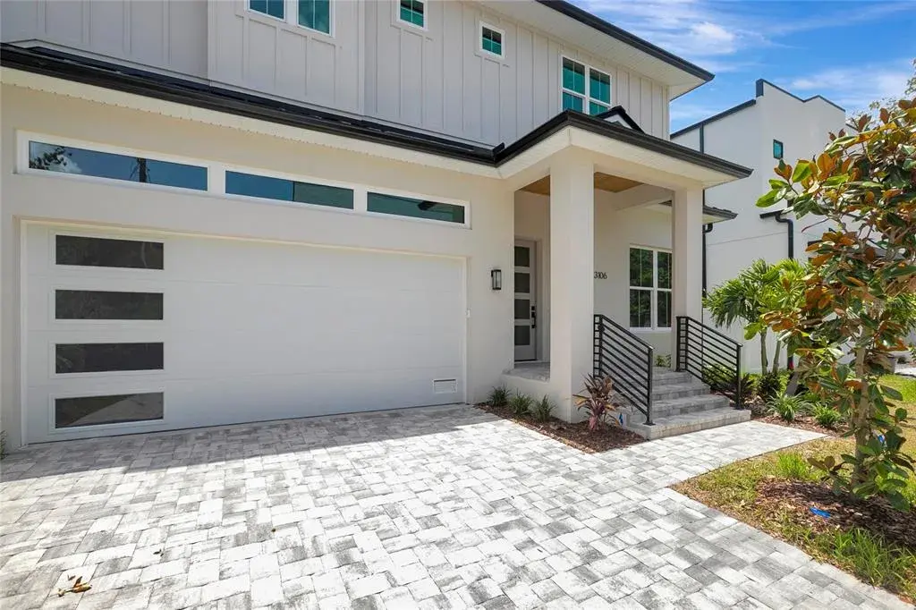 Property for sale at 3106 W COACHMAN AVENUE, TAMPA, FL, 33611