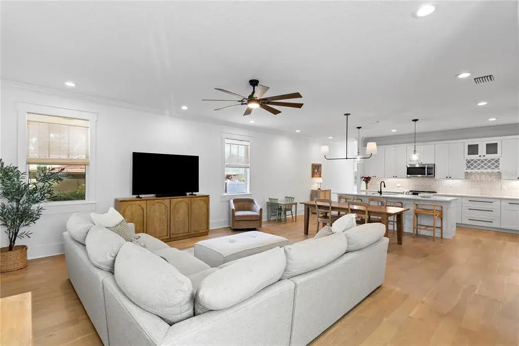 Property for sale at 213 W ELM STREET, TAMPA, FL, 33604