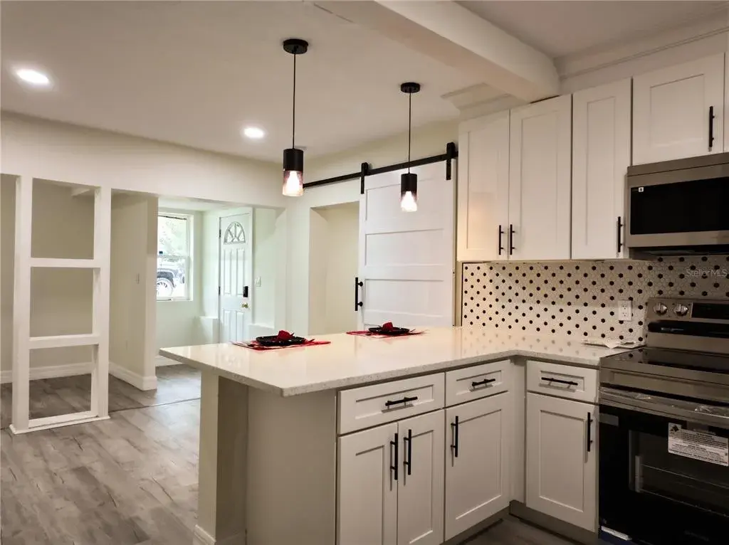 Property for sale at 919 W HIAWATHA STREET, TAMPA, FL, 33604