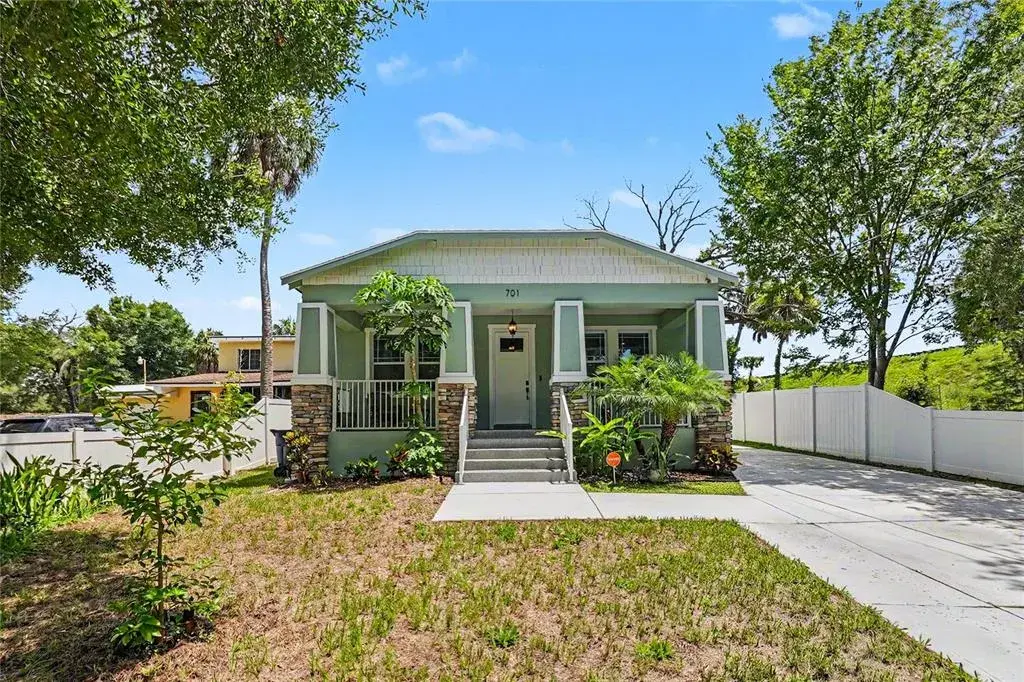 Property for sale at 701 E HOLLYWOOD STREET, TAMPA, FL, 33604